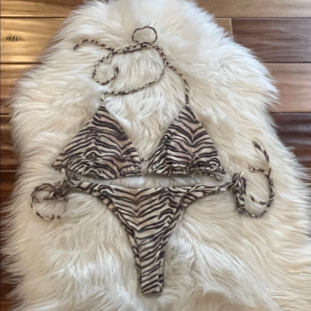 Boys + Arrows Bikini Animalistic Size Medium - Picture 2 of 12